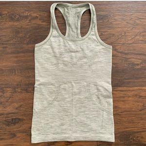 Lululemon Swiftly Tech Tank Heathered Desert Olive